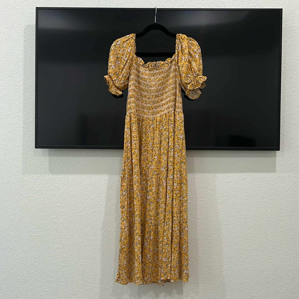 Never worn dress with smocking XL
